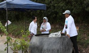Li Claudia Chandra saat meninjau tempat Bugenvil beberapa hari yang lalu. (Dok. Biro BP Batam)